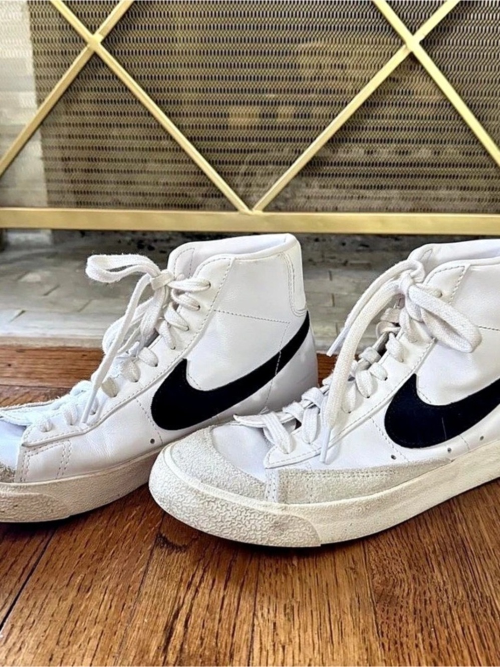 Nike Blazer Mid '77 Vintage White Black High-Top Sneakers White & Black